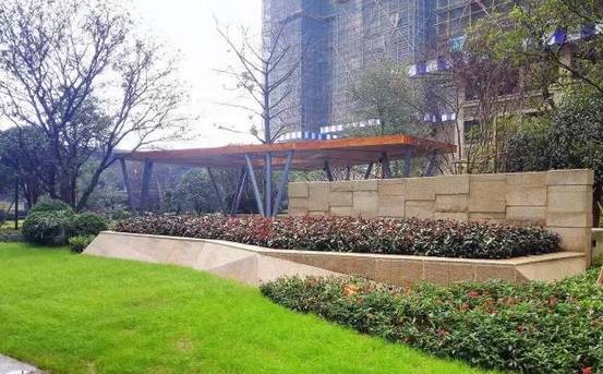 花崗巖石材樹池園藝環(huán)境石應用案例欣賞