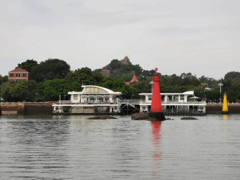 熱點 | 萬里石股份捐贈，惠安617雕刻，鼓浪嶼世遺標志“時光晶體”今日落成