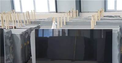 墓碑中的“愛馬仕”丨山西黑石材，十年漲10倍，比房價漲的還快