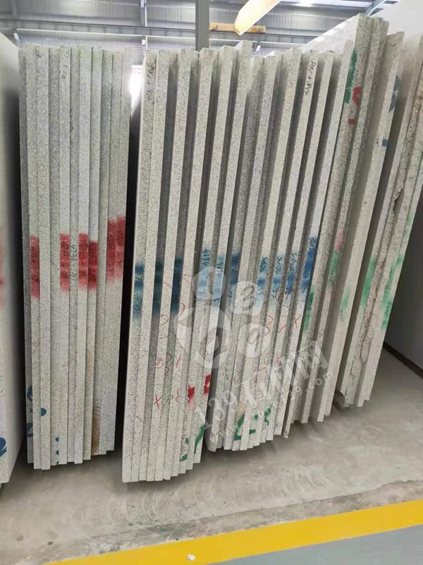 麻城乾宇石材經(jīng)營湖北芝麻白大板、浪淘沙花崗巖大板