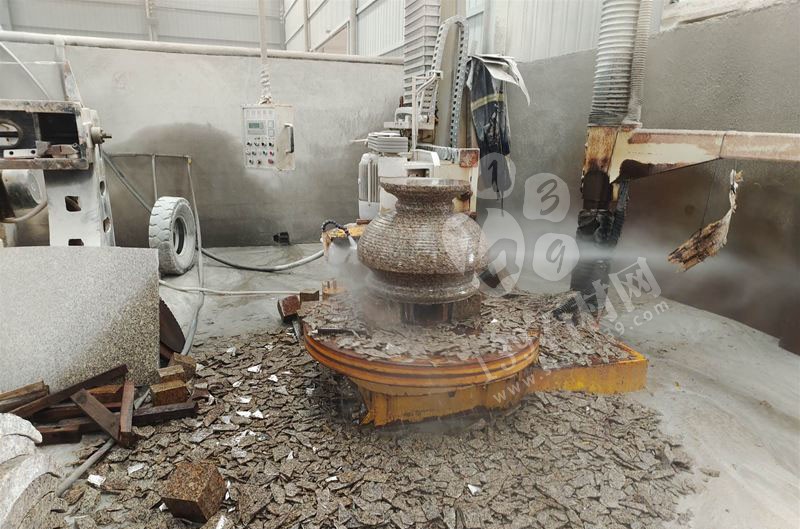 【江西黃銹石】已成為石材裝飾界天然石材界稱為個(gè)中翹楚