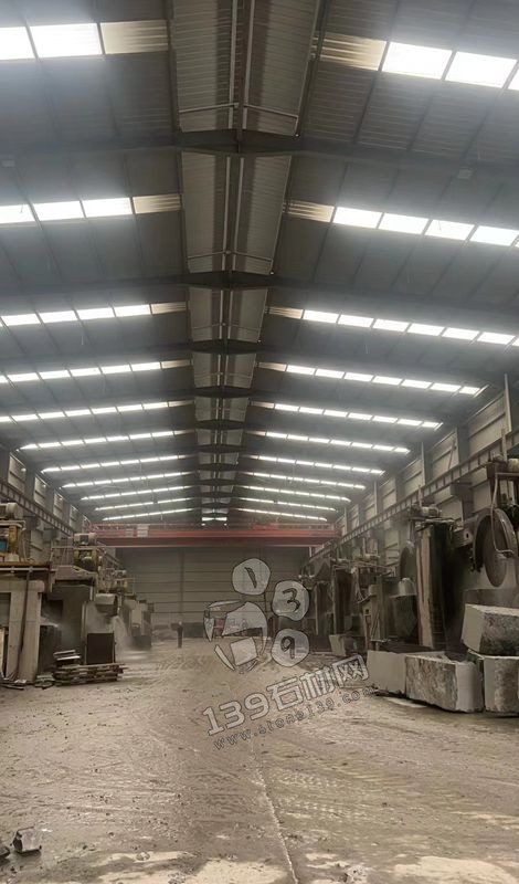 廣西芝麻黑礦山開采、金宏石業(yè)鐘山青（廠礦一體）